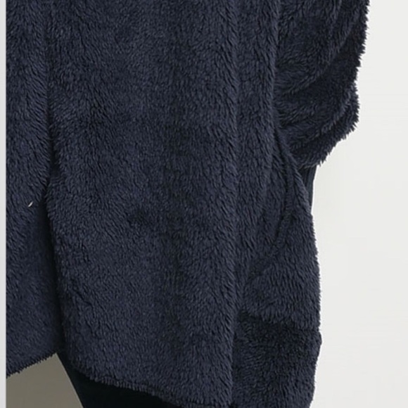 Soft Fuzzy Navy Hoodie/Cardigan - 5 ⭐️ Rated! - Picture 6 of 7